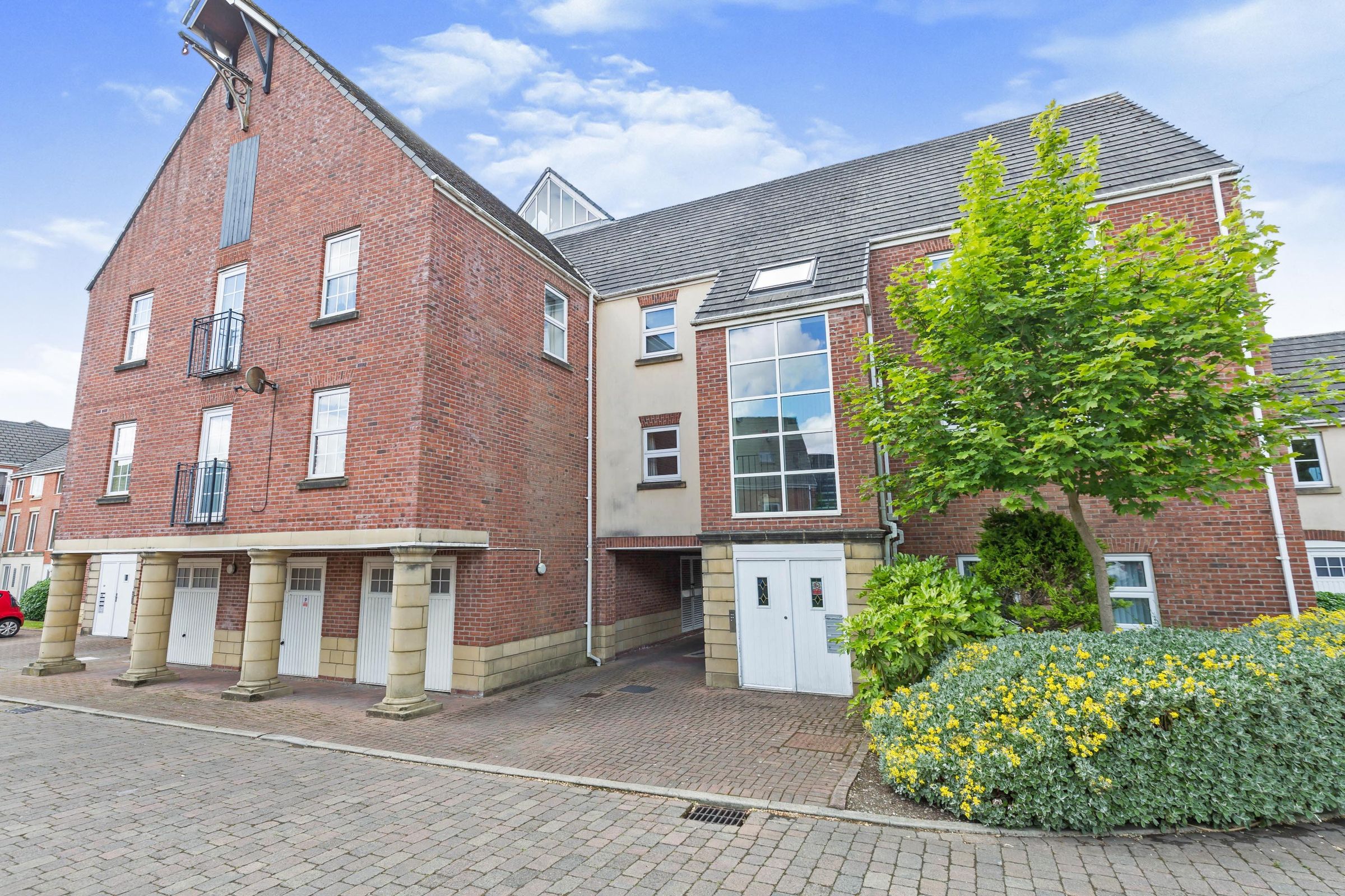 1 bed flat for sale in Weavers Court, Buckshaw Village, Chorley PR7 Zoopla
