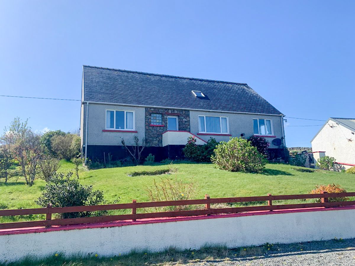 6 bed detached house for sale in Uig, Isle Of Lewis HS2 Zoopla