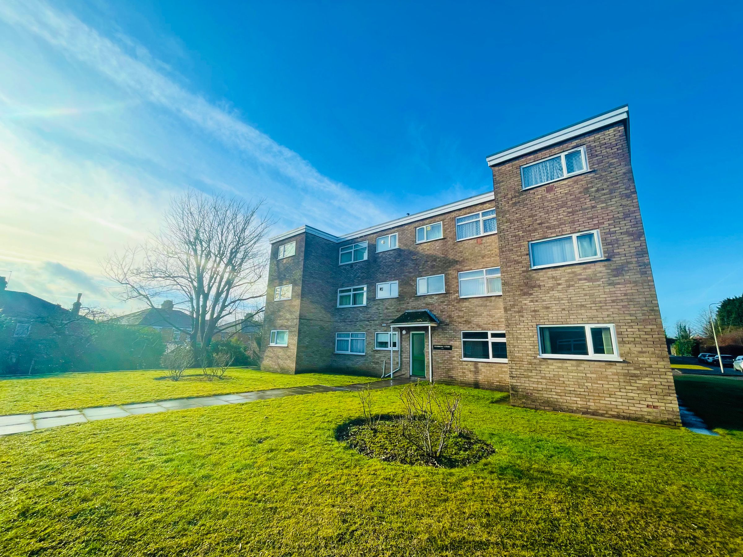 2 bed flat to rent in Curlew Close, Rhiwbina, Cardiff CF14 Zoopla