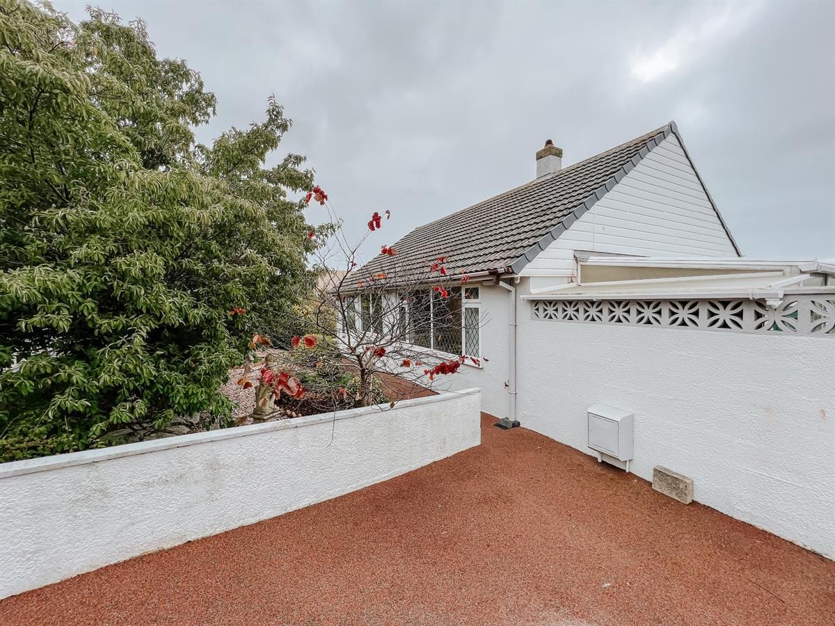 2 bed bungalow for sale in Lichfield Drive, Brixham TQ5 Zoopla