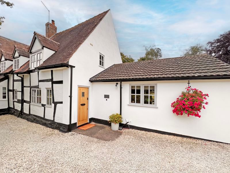 4 bed cottage for sale in Tudor Cottage, 16 High Street, Claverley WV5 Zoopla