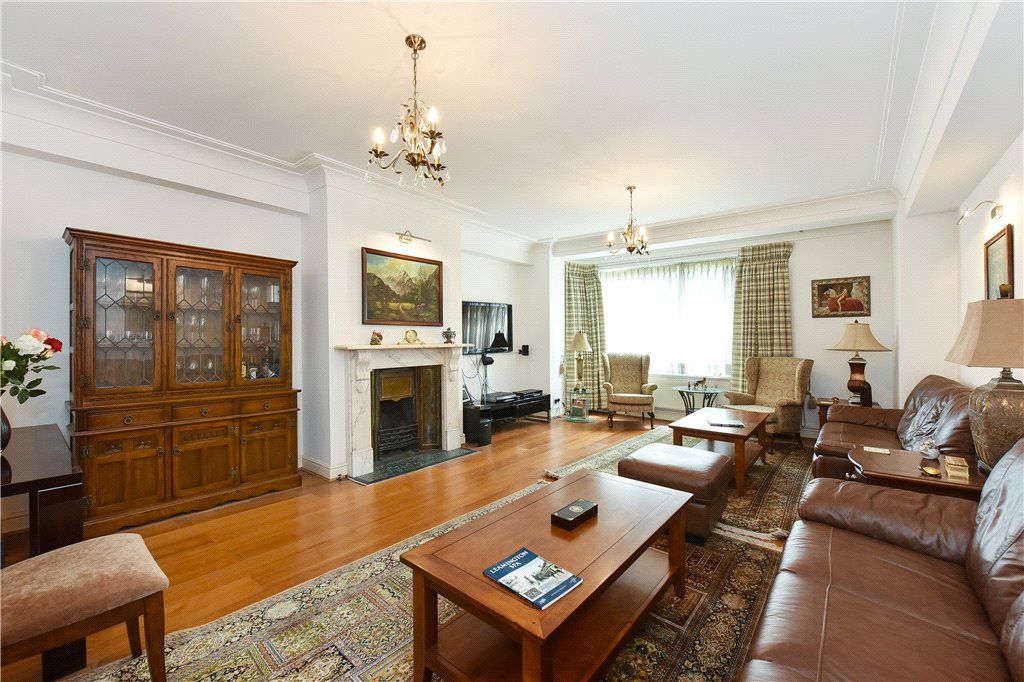 3 bed flat for sale in Viceroy Court, Prince Albert Road, St John's