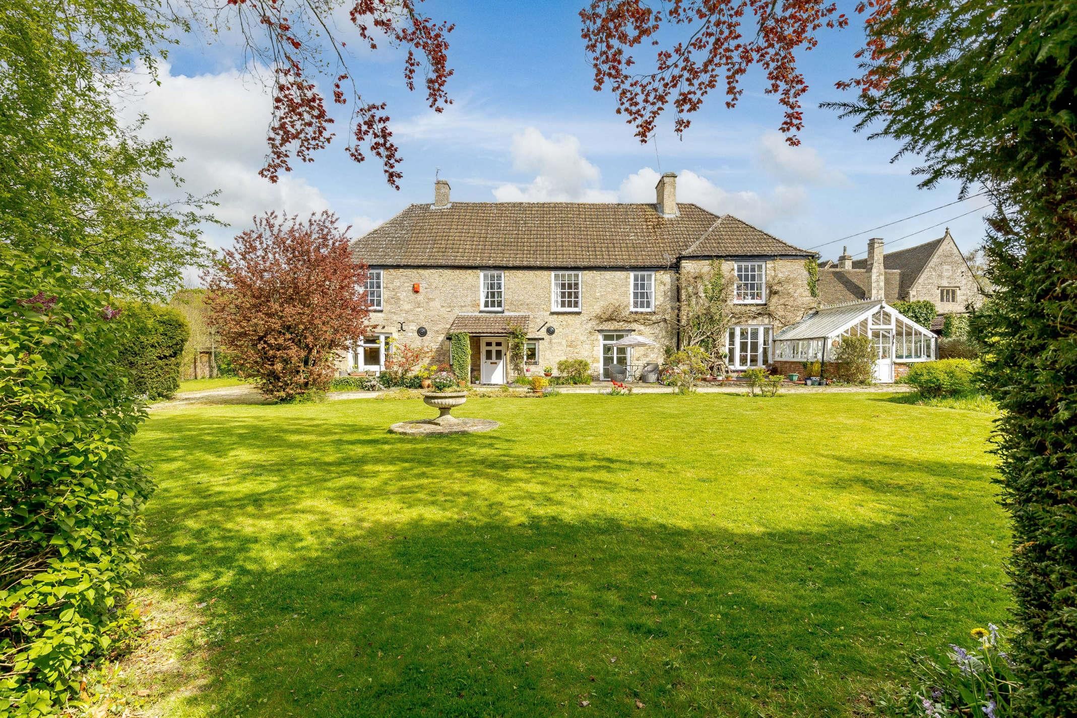 Bath Road, Cricklade, Swindon, Wiltshire SN6  
