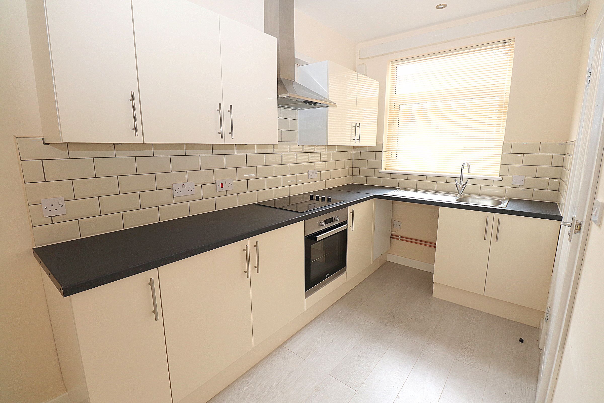 Studio to rent in Victoria Road, Bedford MK42 Zoopla