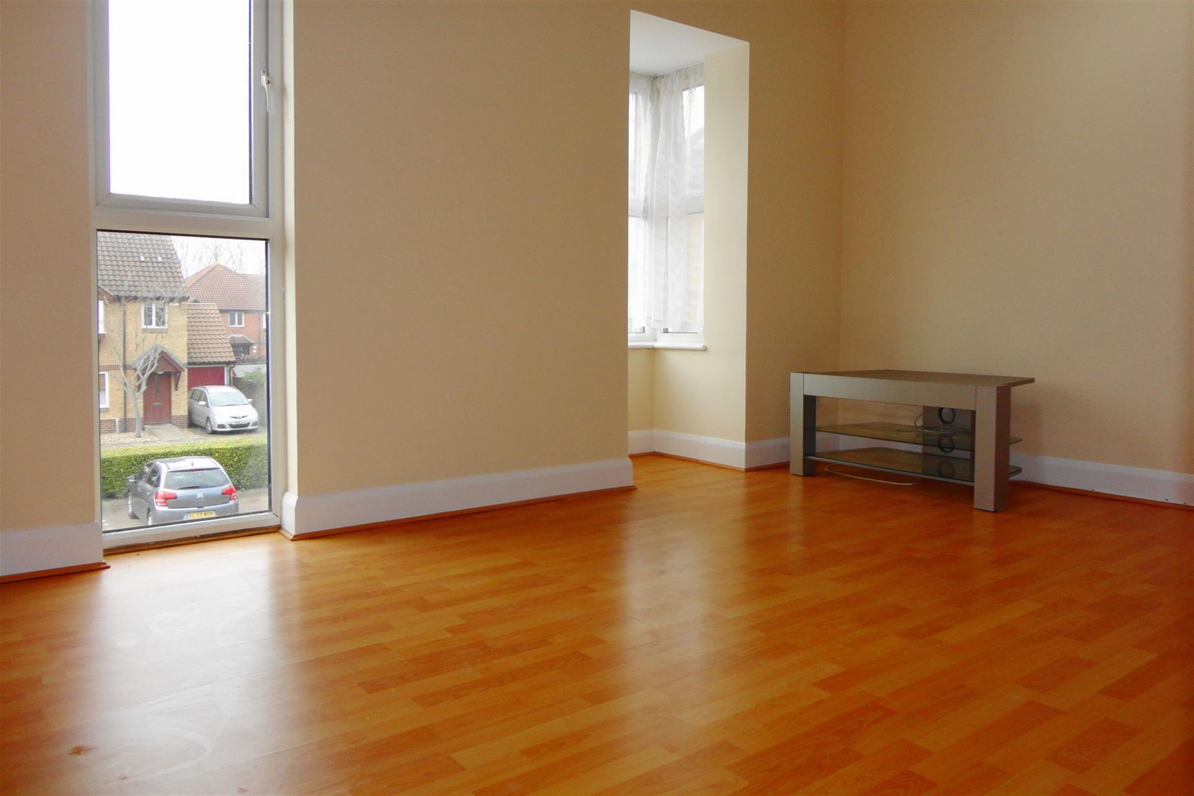 1 bed flat to rent in Heatherbank Close, Crayford, Kent DA1 Zoopla
