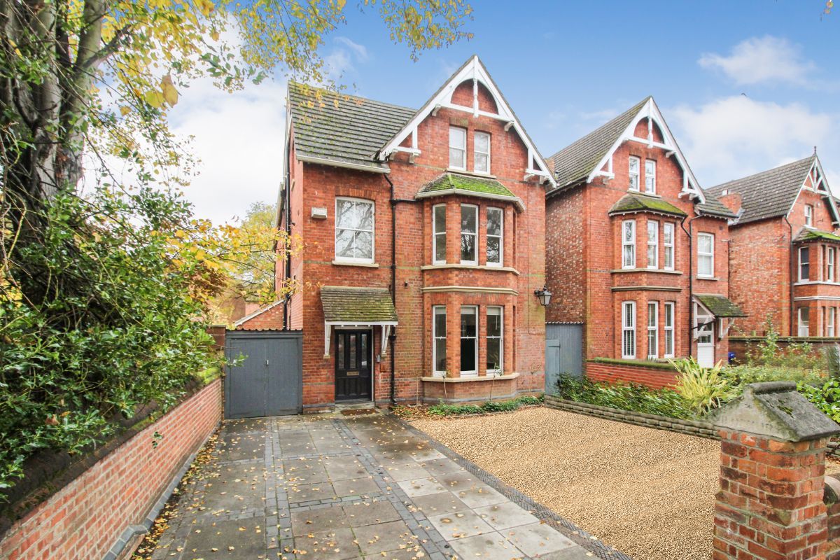 Wilmshurst House, Lansdowne Road, Bedford MK40  