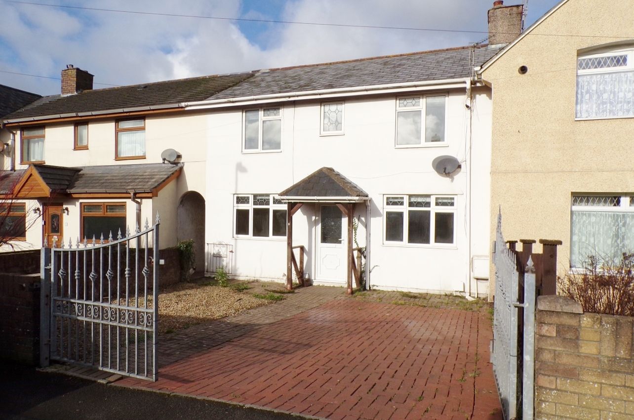 3 bed terraced house for sale in North Avenue, Kenfig Hill CF33 Zoopla