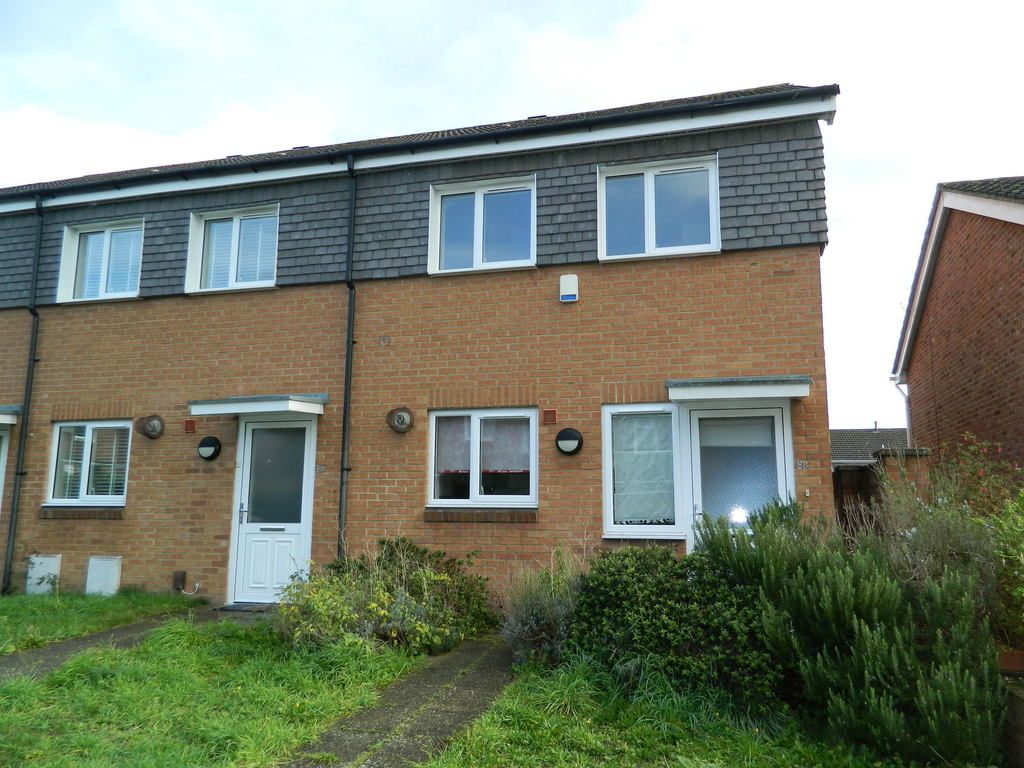 3 bed end terrace house for sale in Gardner Road, Maidenhead, Berkshire