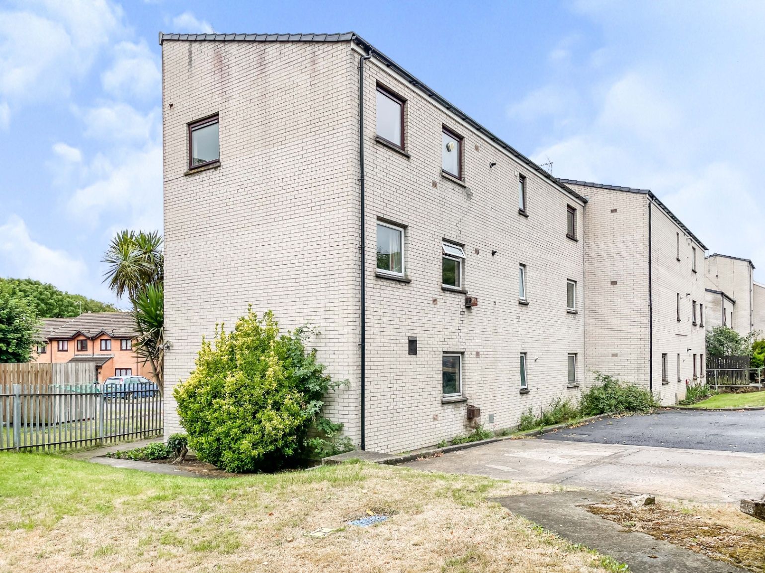 2 bed flat for sale in Lake View Close, Porthcawl CF36 Zoopla