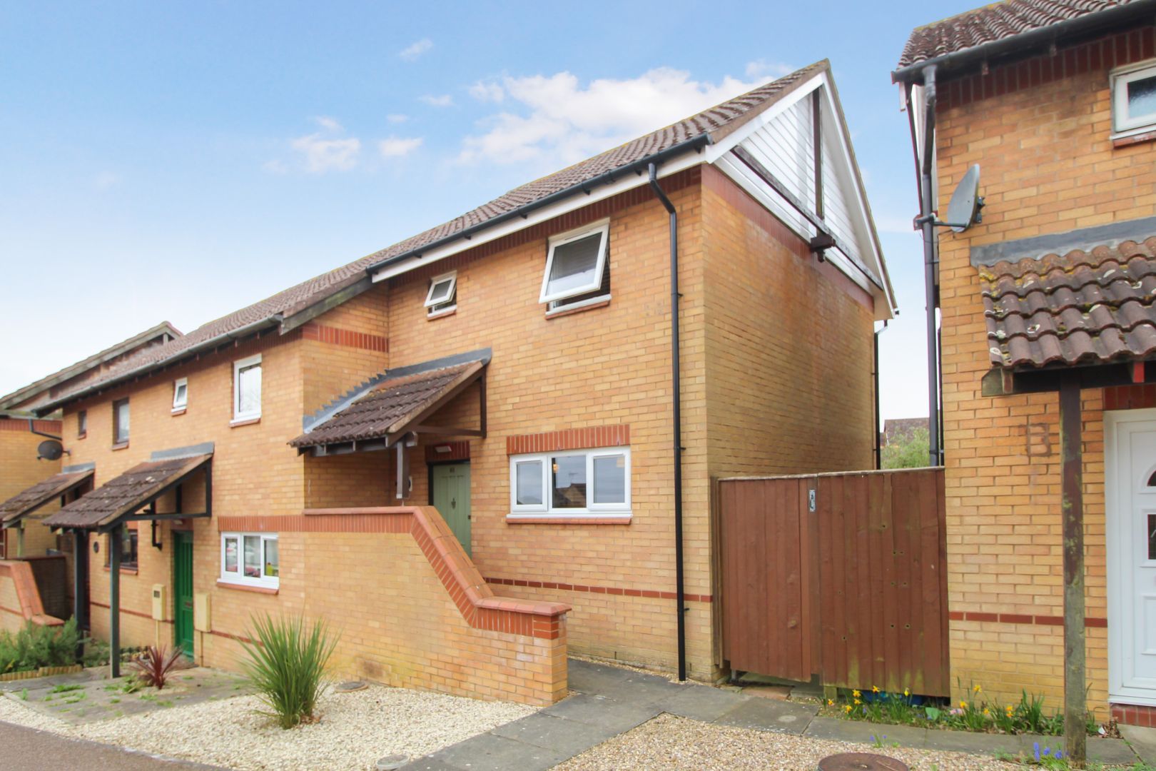 2 bed semidetached house for sale in Chepstow Drive, Milton Keynes MK3
