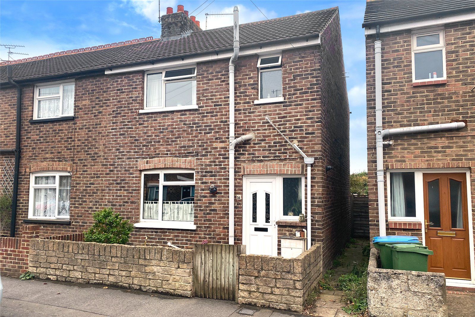 3 bed end terrace house for sale in Whitelea Road, Wick, Littlehampton
