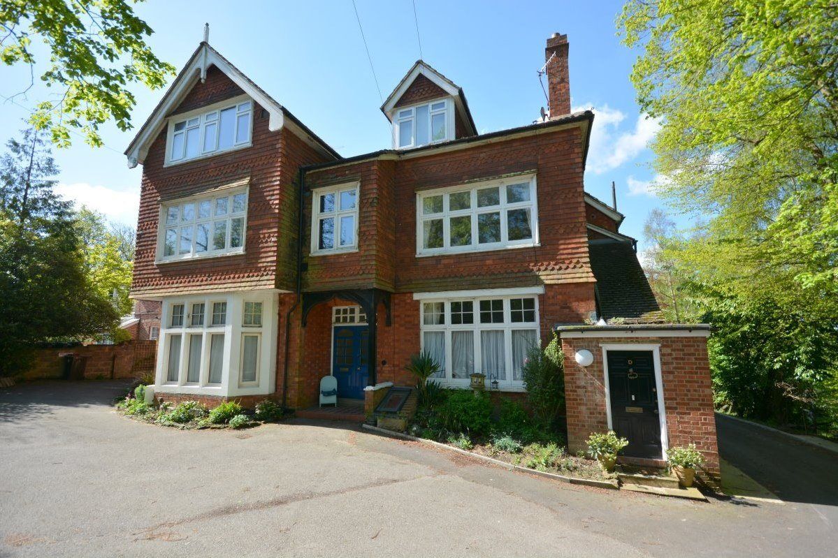 2 bed flat to rent in Sandhurst Road, Tunbridge Wells TN2 Zoopla