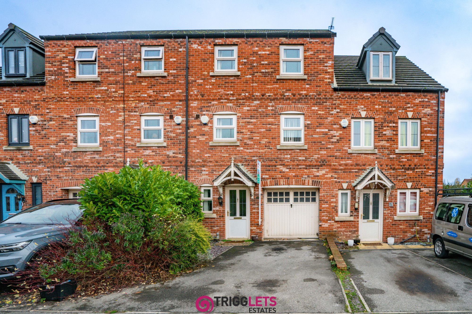 4 bed town house for sale in Parkgate, Goldthorpe, Rotherham S63 Zoopla