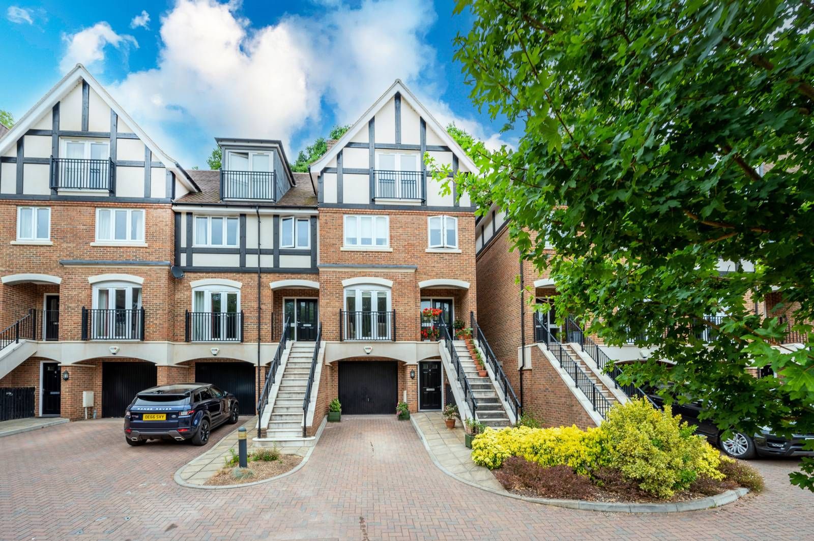 3 bed semidetached house to rent in Charterhouse Road, Charterhouse