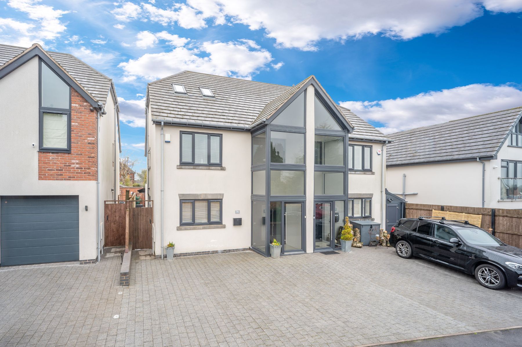 4 bed semidetached house for sale in Hollywood Drive, Hollywood