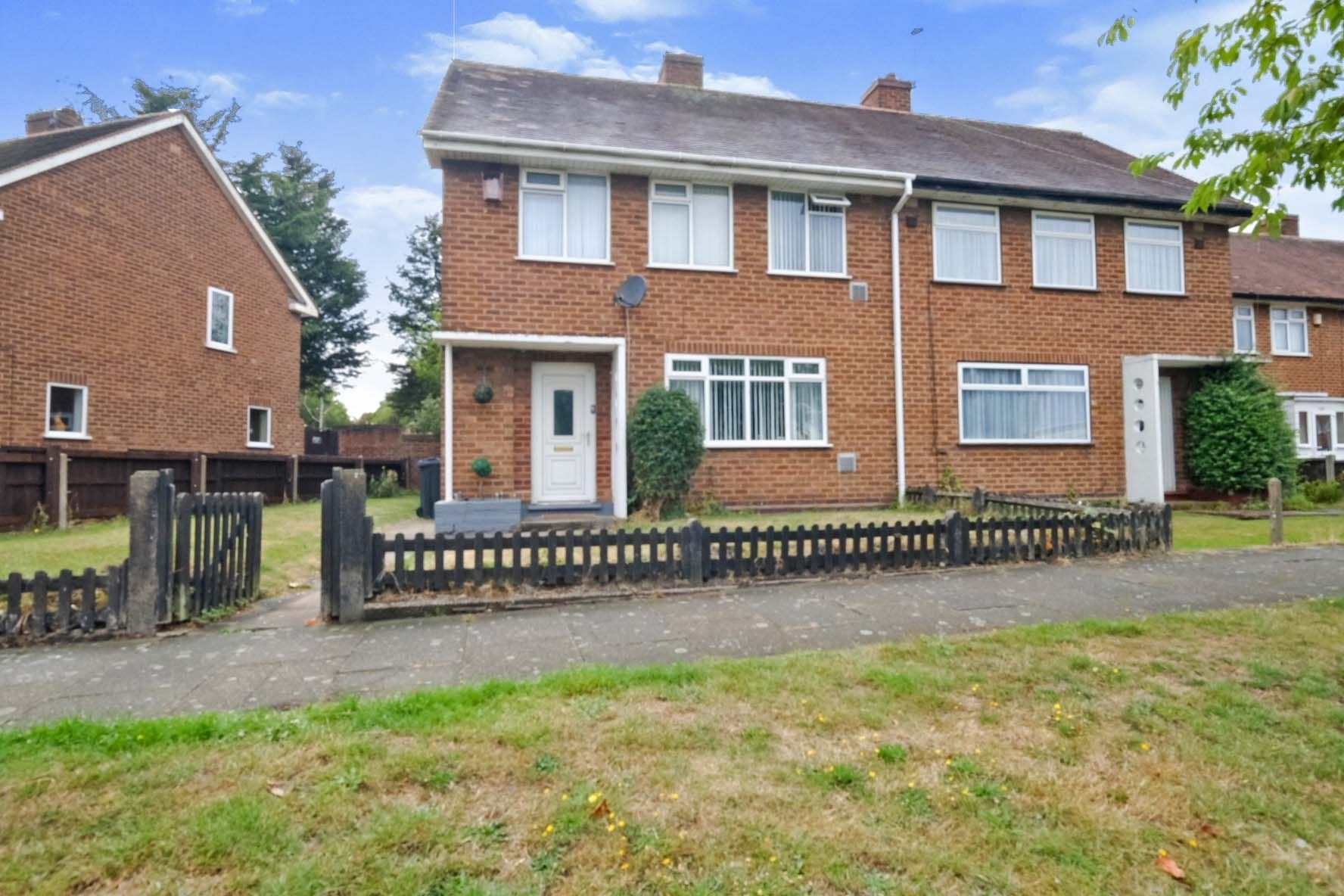 3 bed semidetached house for sale in Garretts Green Lane, Birmingham