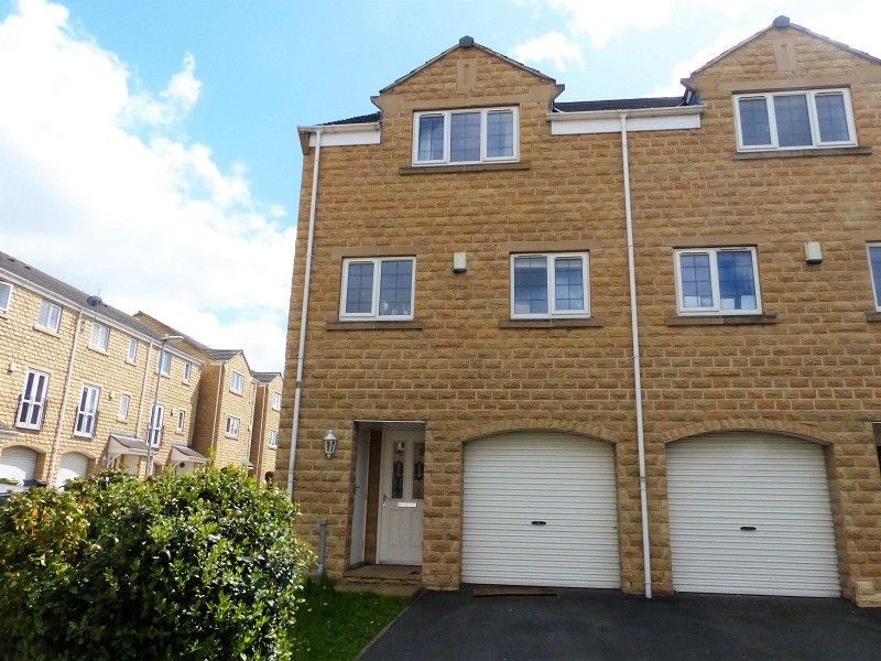 3 bed end terrace house for sale in Old Station Court, Heckmondwike