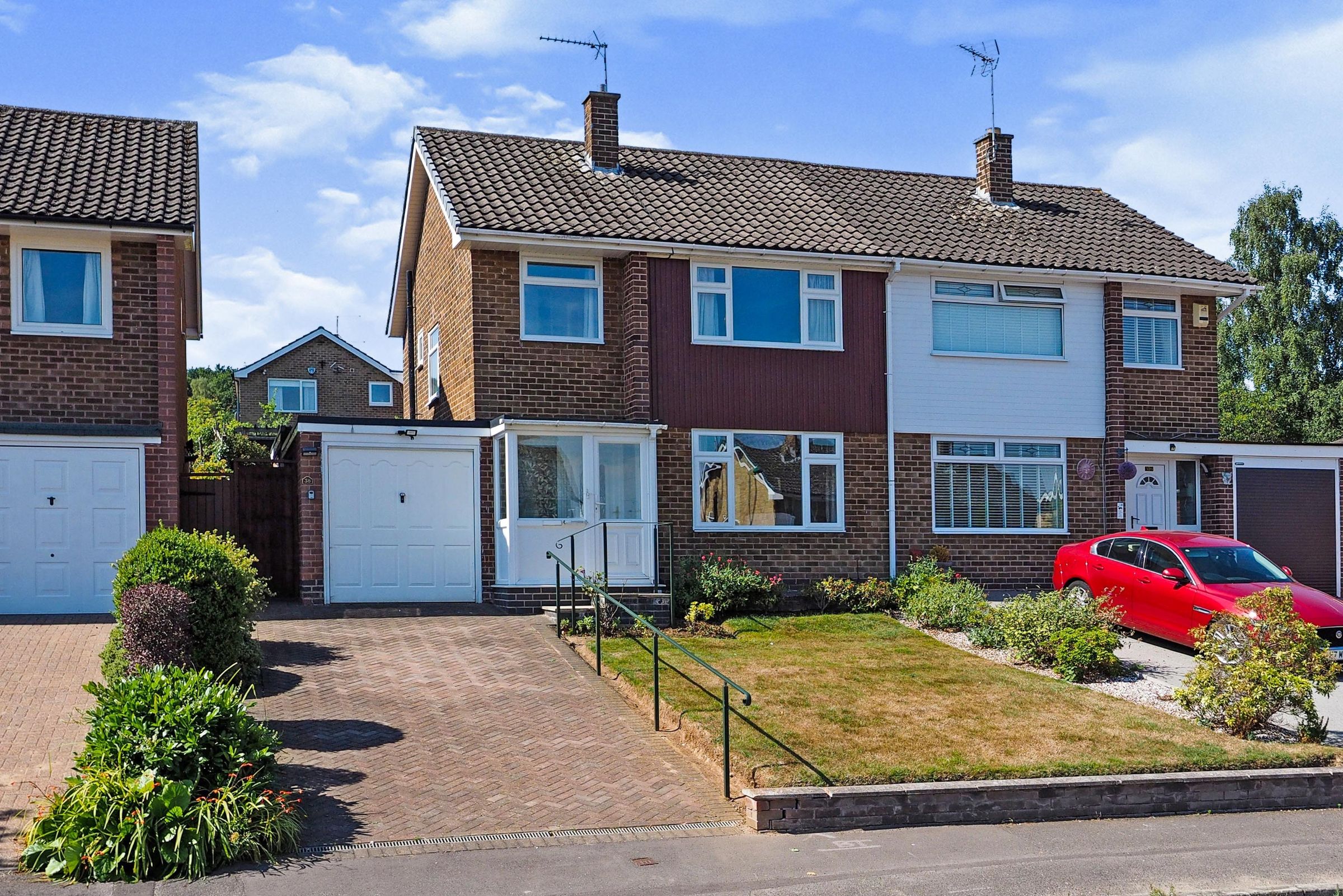 3 bed semidetached house for sale in Woodbank Drive, Wollaton