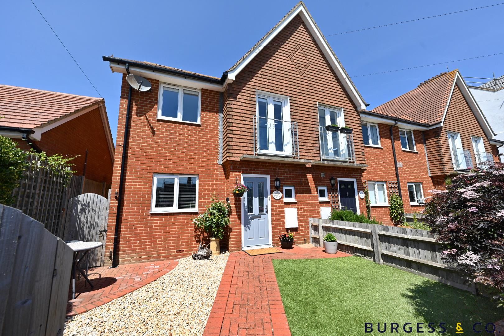 3 bed end terrace house for sale in Cantelupe Road, BexhillOnSea TN40 Zoopla