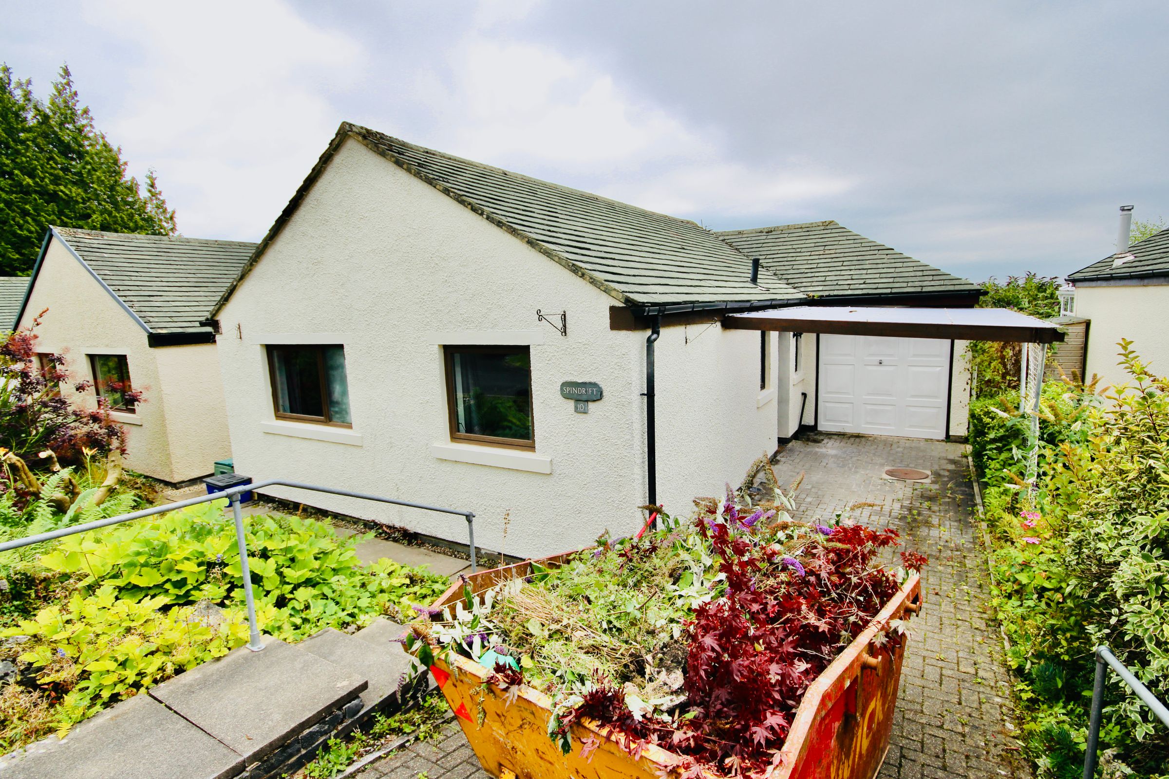 2 bed bungalow for sale in 10 Ashmount Gardens, GrangeOverSands LA11