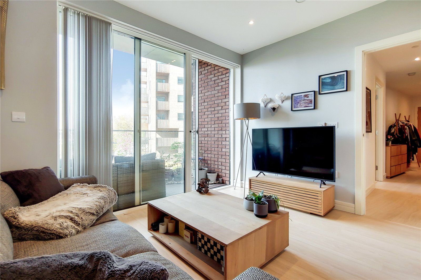 Maraschino Apartments, 47 Cherry Orchard Road, Croydon CR0  