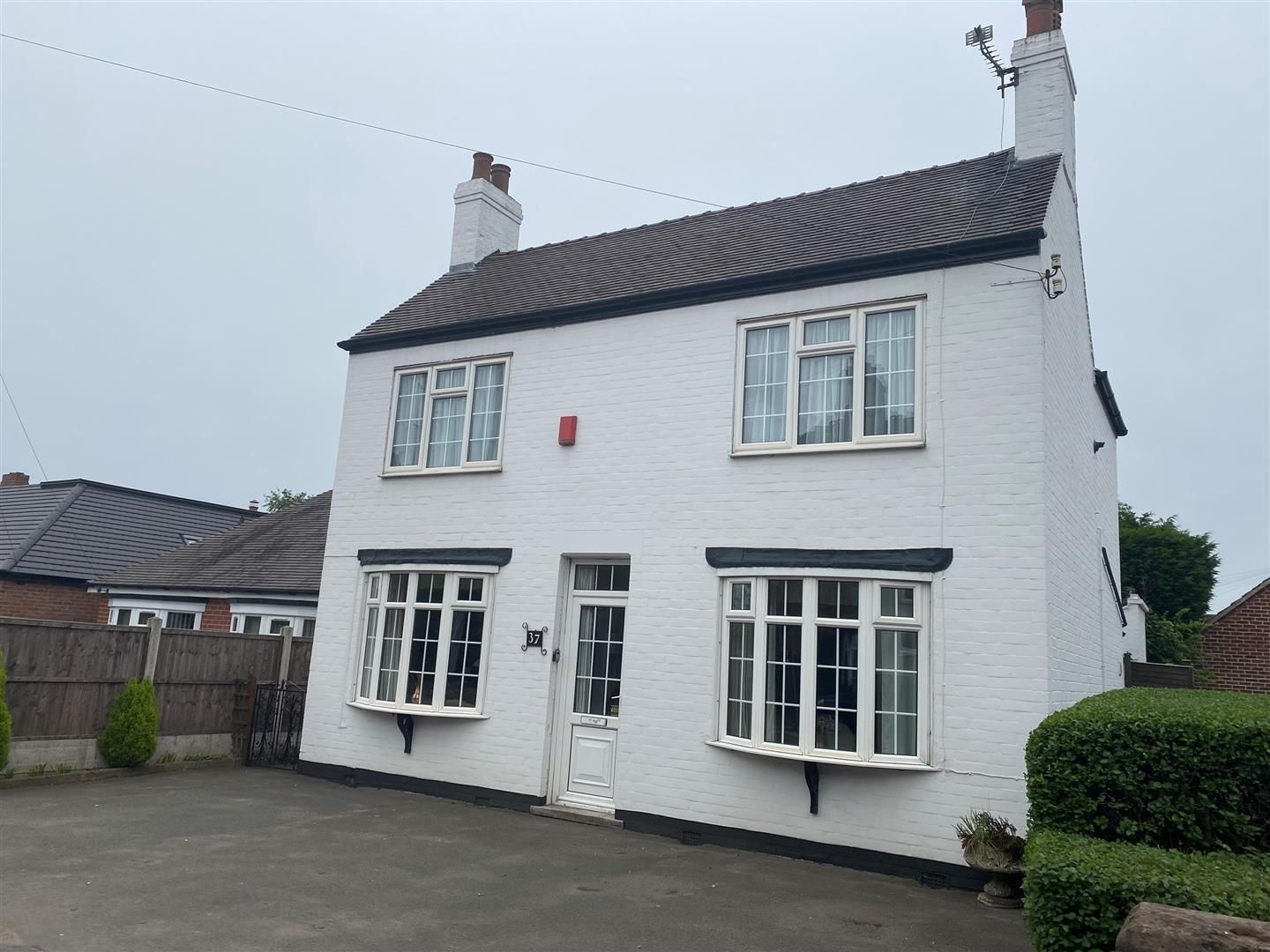 3 bed detached house for sale in Main Street, Overseal DE12 Zoopla