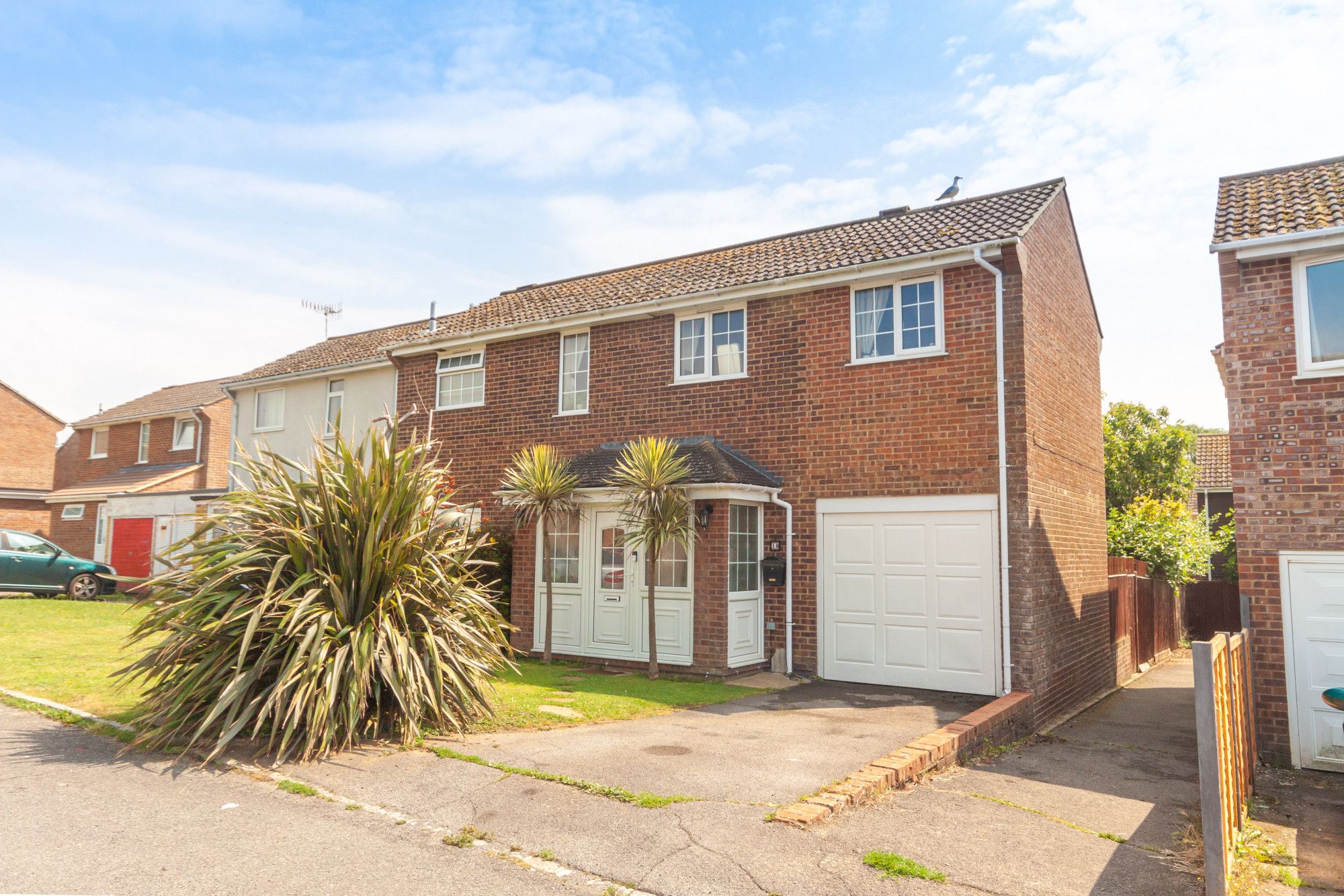 Turnpike Close, Peacehaven, East Sussex BN10  