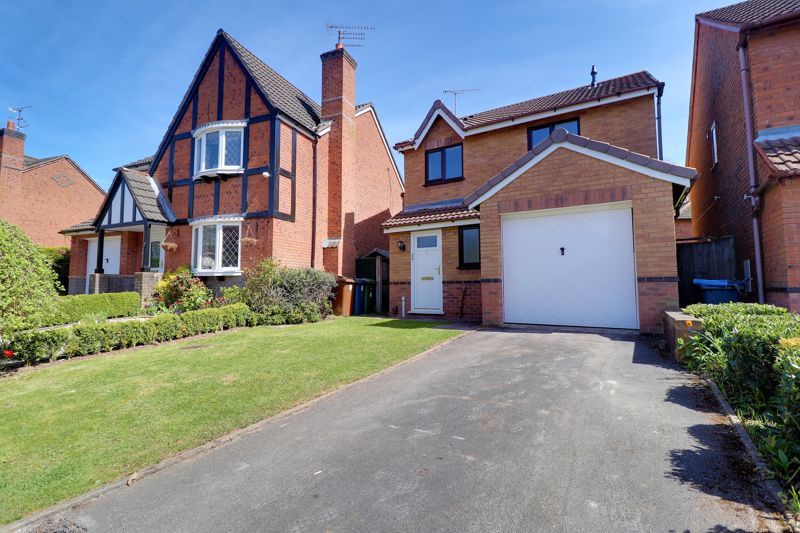 3 bed detached house for sale in Cowan Drive, Stafford ST16 Zoopla