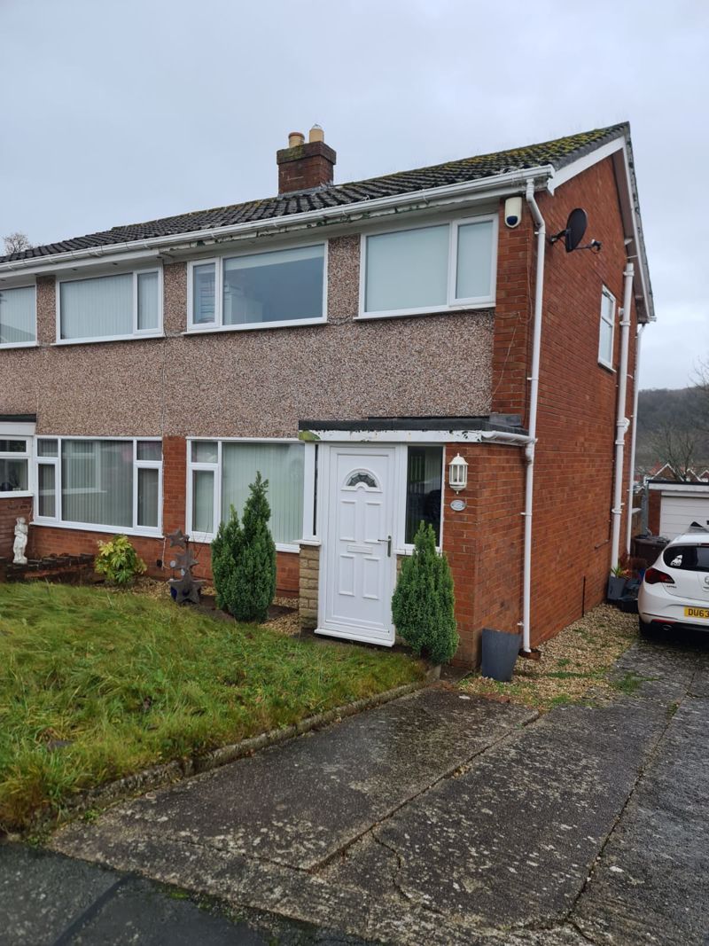 3 bed semidetached house to rent in Tan Y Berllan, Deganwy, Conwy LL31