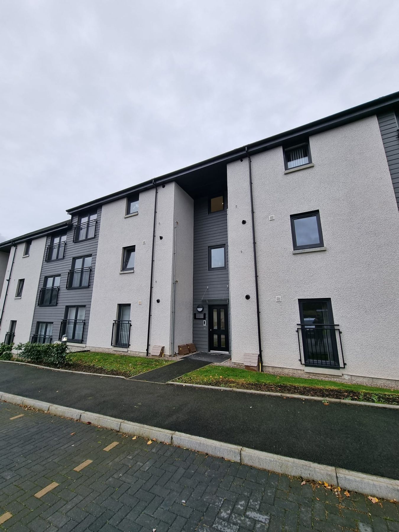 2 bed flat to rent in Rowett South Drive, Bucksburn, Aberdeen AB21 Zoopla
