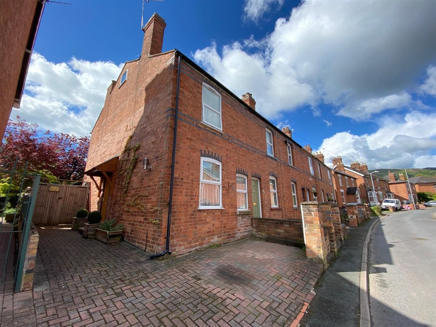 2 bed end terrace house for sale in Lower Chase Road, Malvern WR14 Zoopla