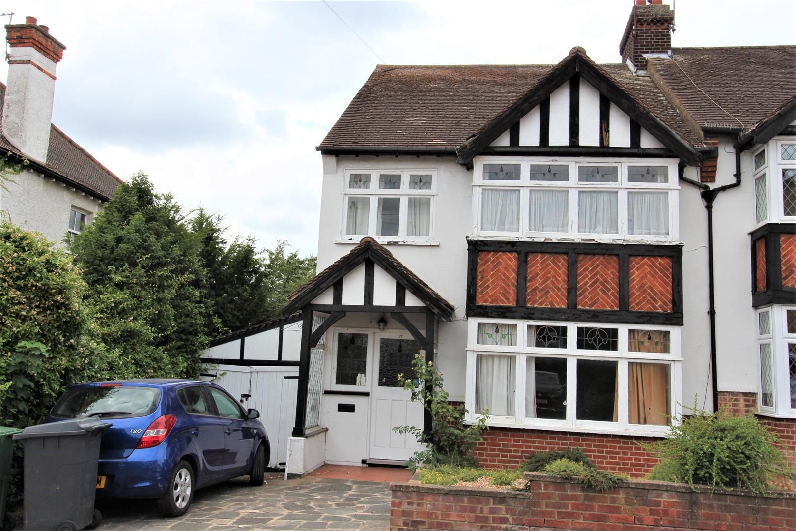 3 bed property for sale in Parkhill Road, London E4 Zoopla