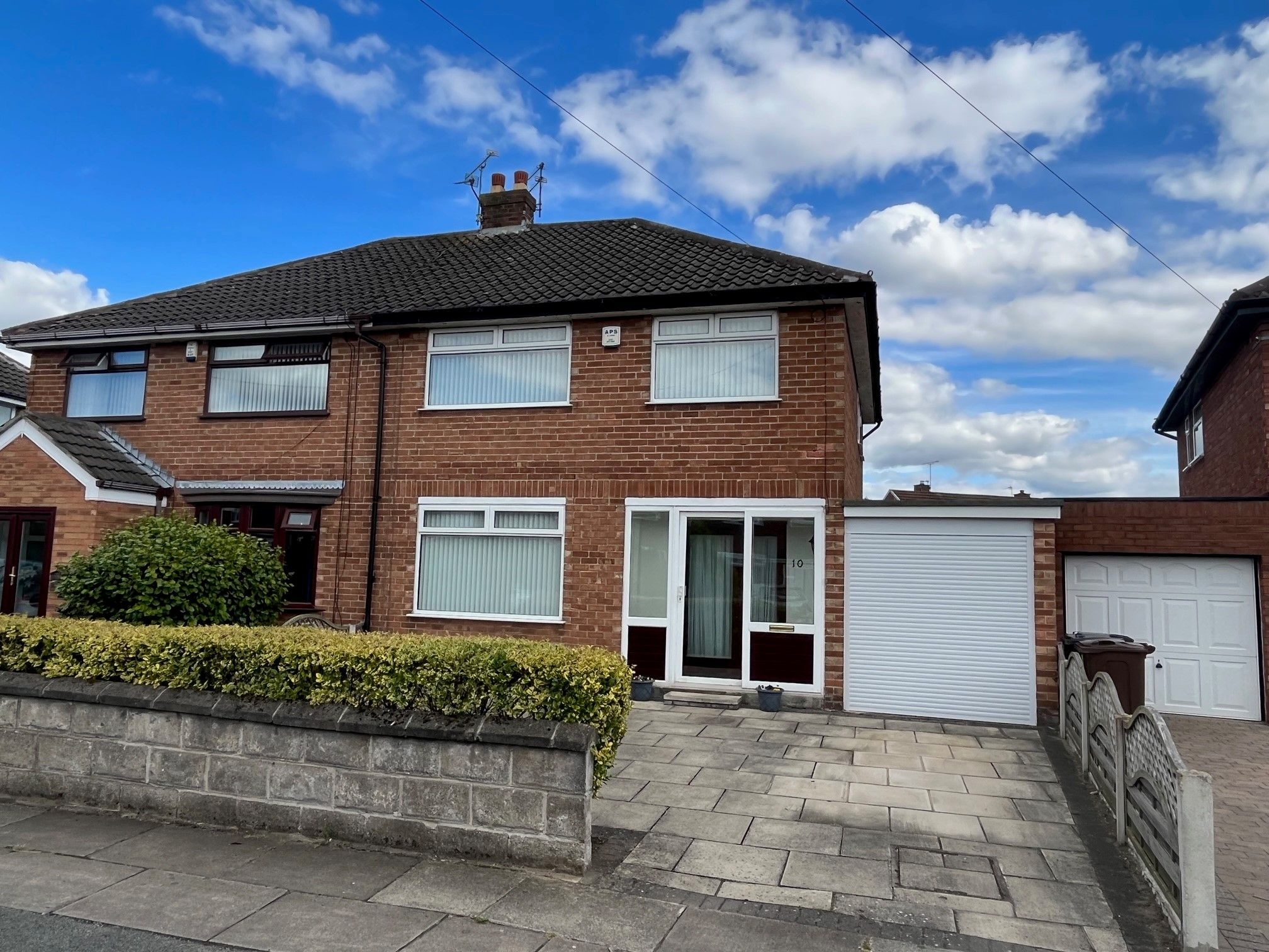 3 bed semidetached house for sale in Merrilox Avenue, Maghull