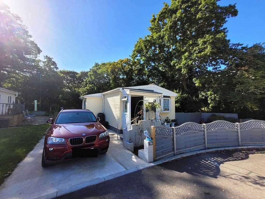 2 bed mobile/park home for sale in Goldenbank Park, Goldenbank