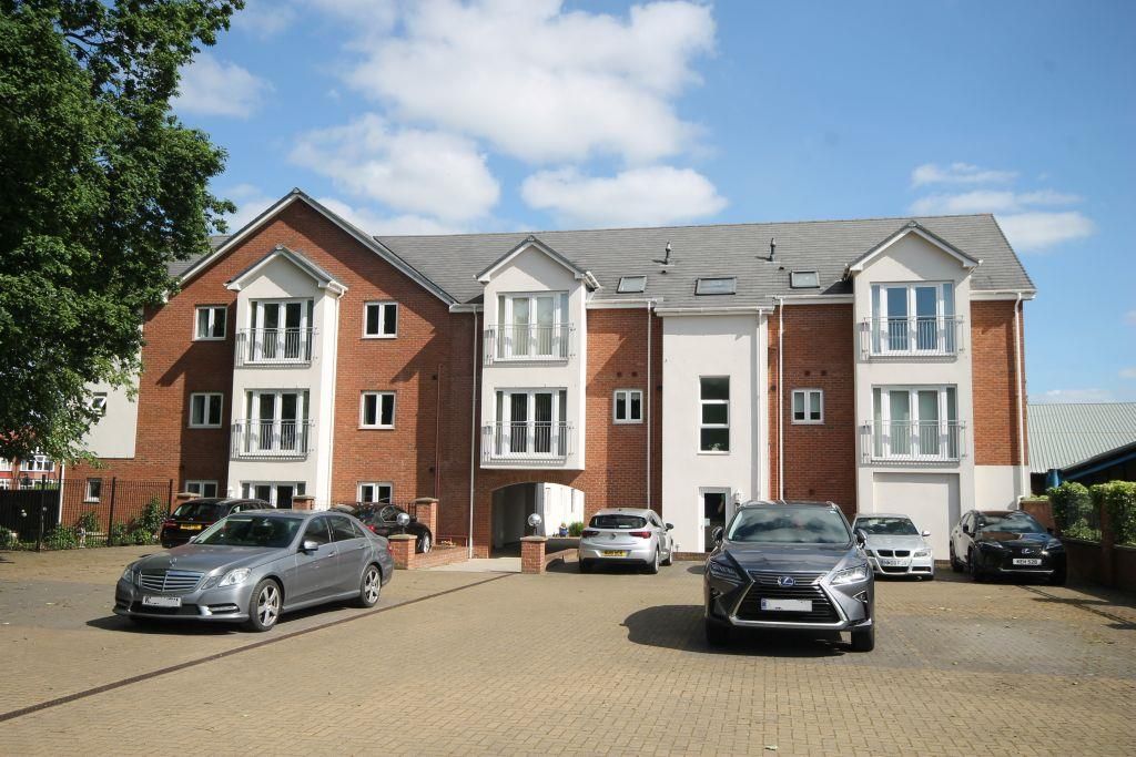 Fencer Hill Square, Gosforth, Newcastle Upon Tyne NE3  