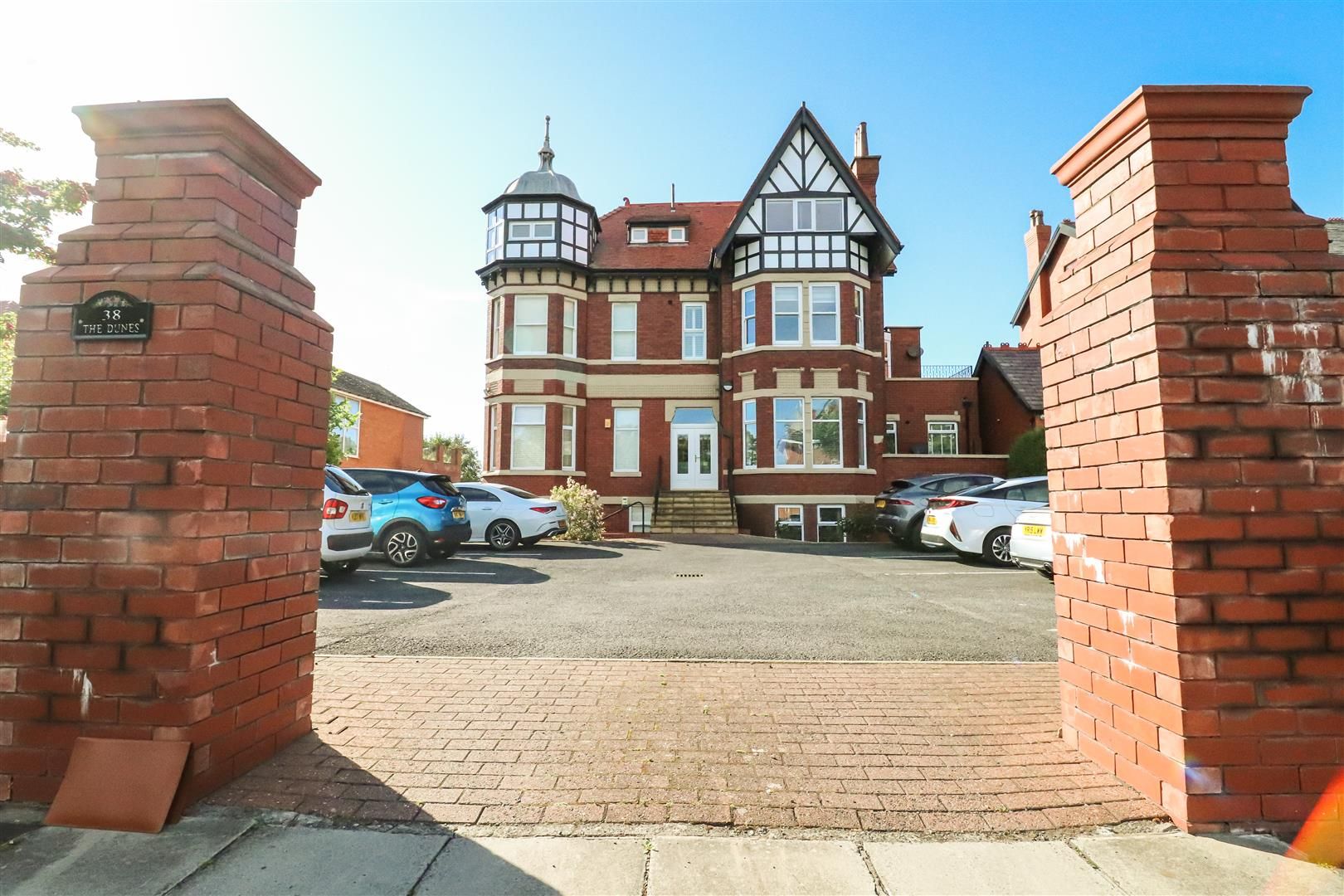 2 bed flat for sale in Westbourne Road, Birkdale, Southport PR8 Zoopla