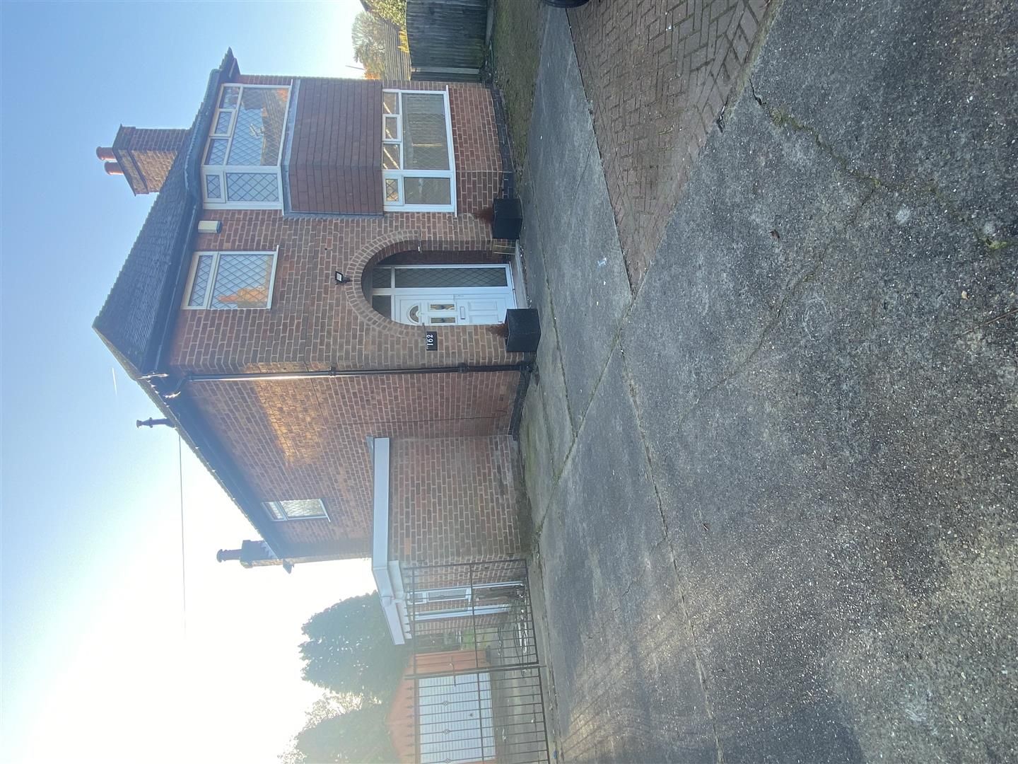 3 bed detached house to rent in Southwell Road East, Rainworth