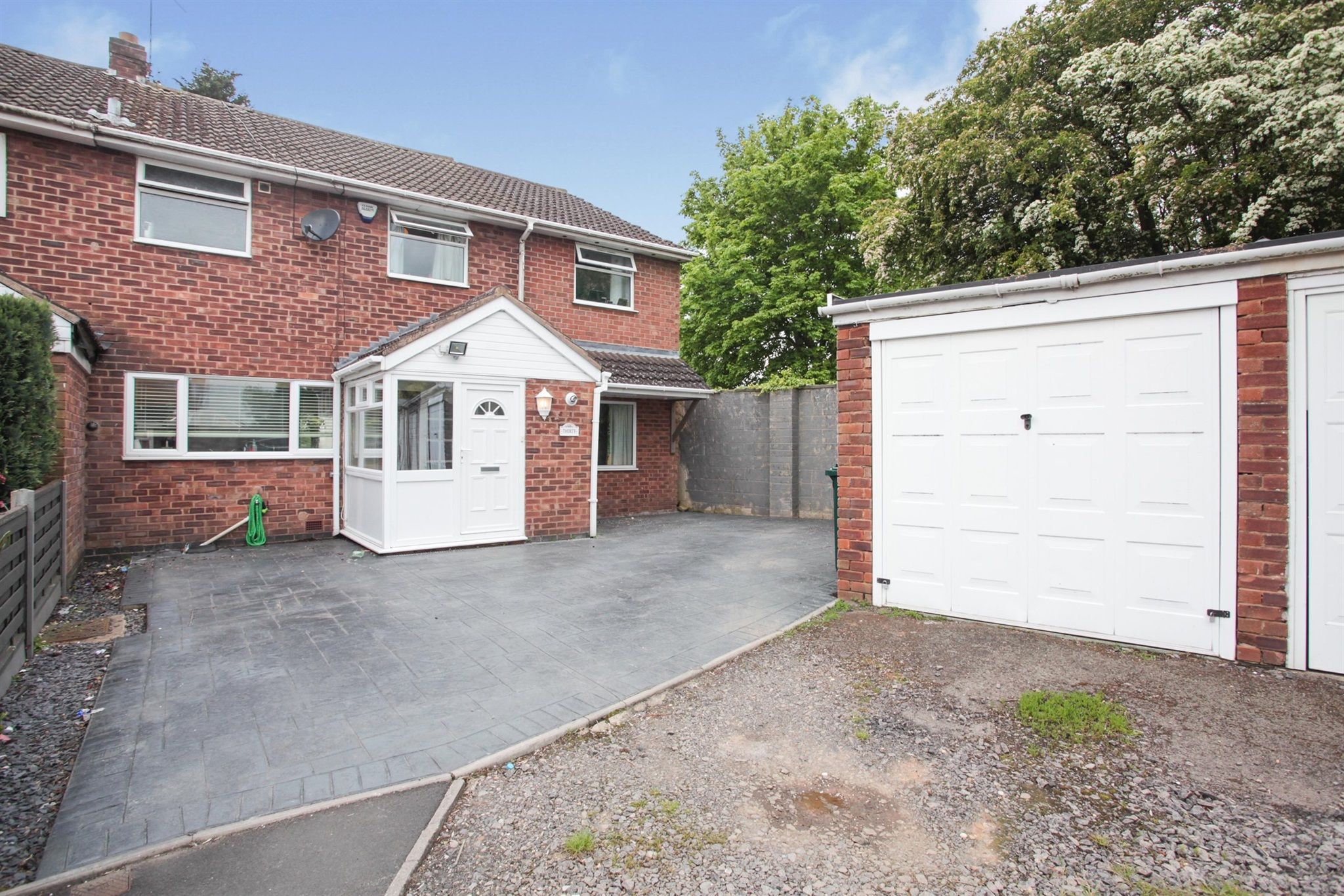 4 bed semidetached house for sale in Milner Crescent, Coventry CV2