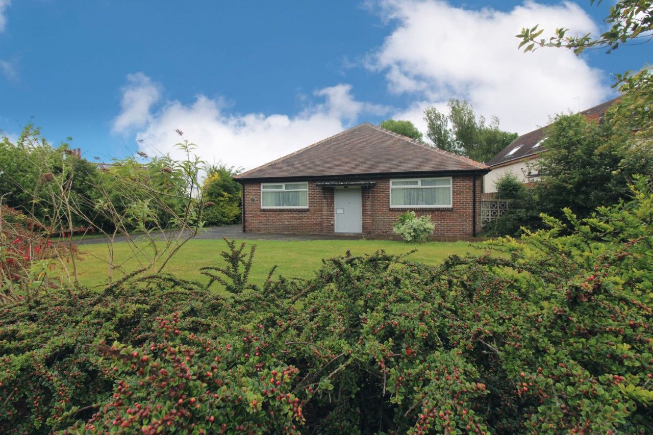 2 bed bungalow for sale in Blackpool Old Road, PoultonLeFylde FY6