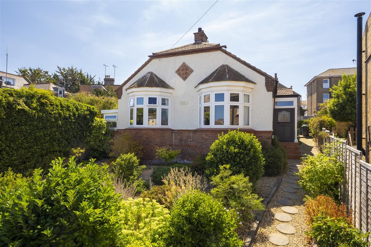 3 bed detached bungalow for sale in King Edward Avenue, Broadstairs