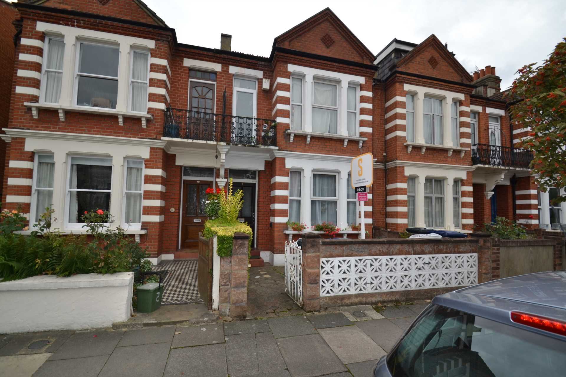 Room to rent in Drayton Avenue, West Ealing, London W13 Zoopla