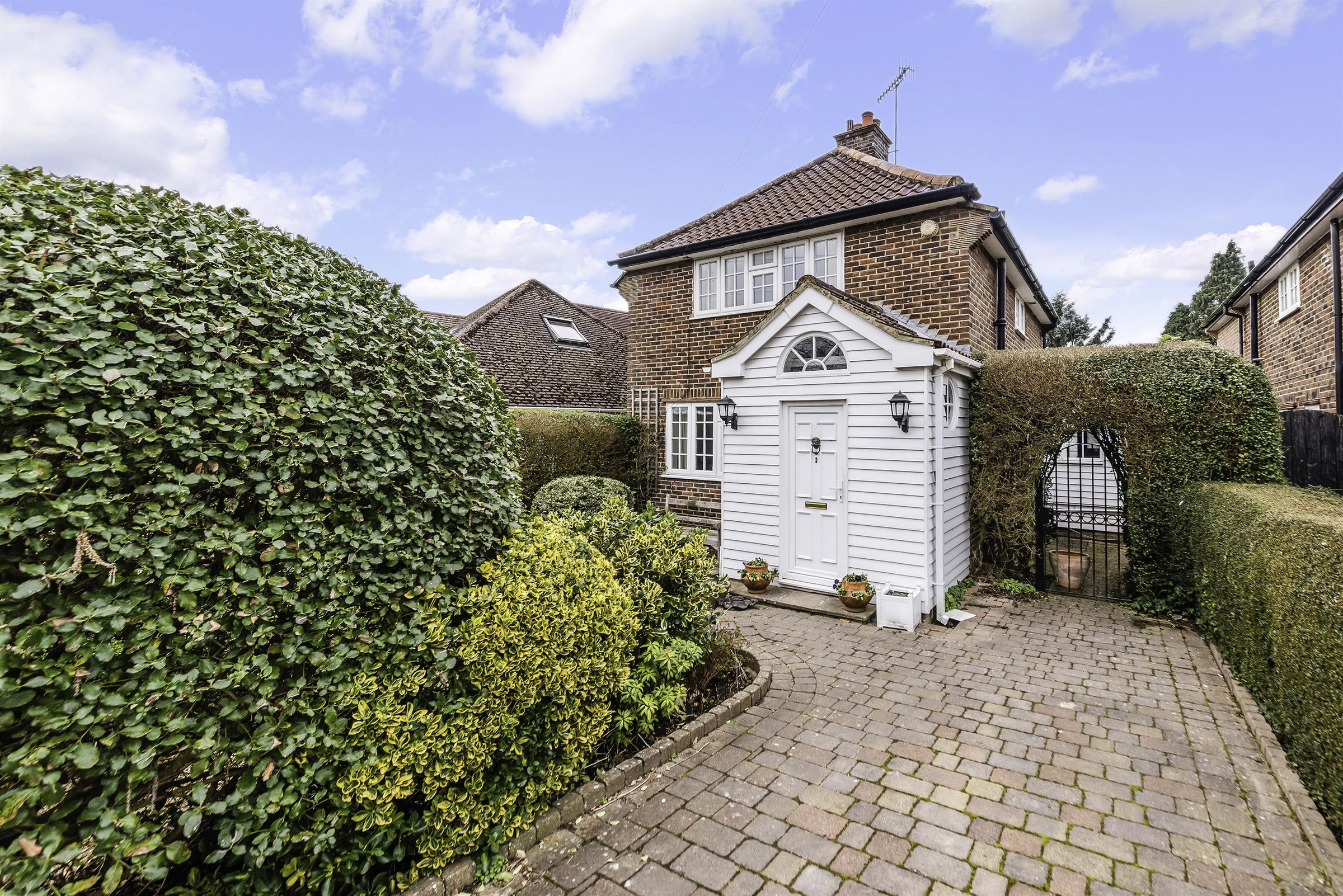 2 bed property for sale in Mill Lane, Merstham RH1 Zoopla