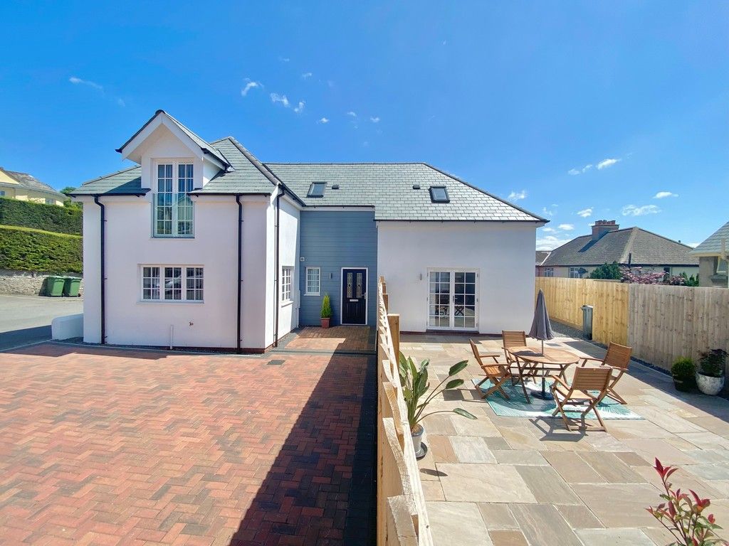 New home, 4 bed detached house for sale in Village Street,