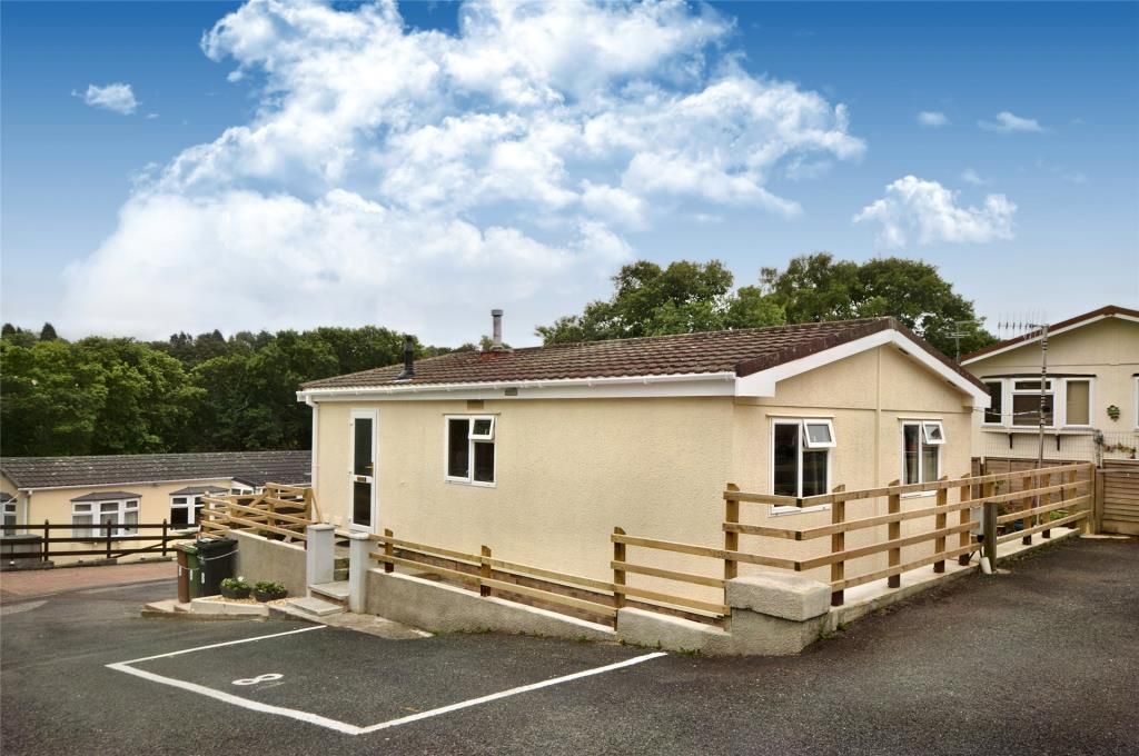 2 bed mobile/park home for sale in Nelson Terrace, Glenholt Park