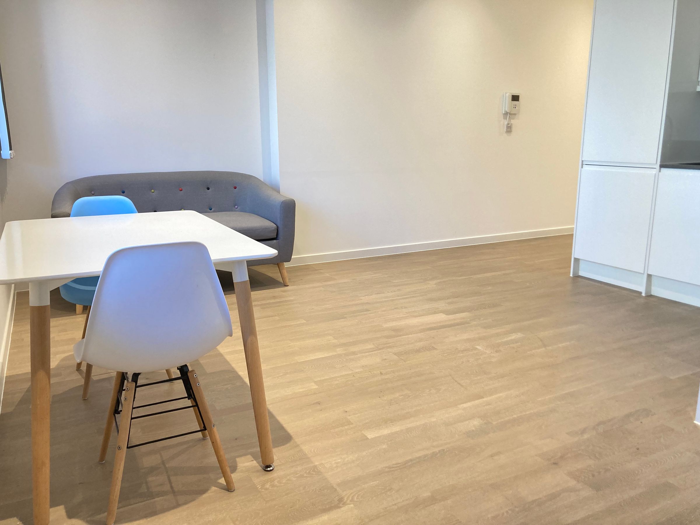 Studio to rent in Very Near Riverbank Canal Area, Brentford TW8 Zoopla