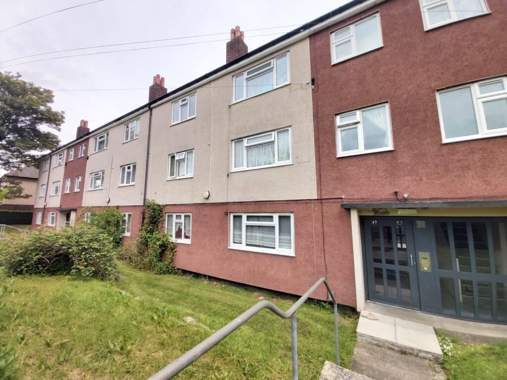 2 bed flat for sale in Wellstone Avenue, Bramley, Leeds LS13 Zoopla