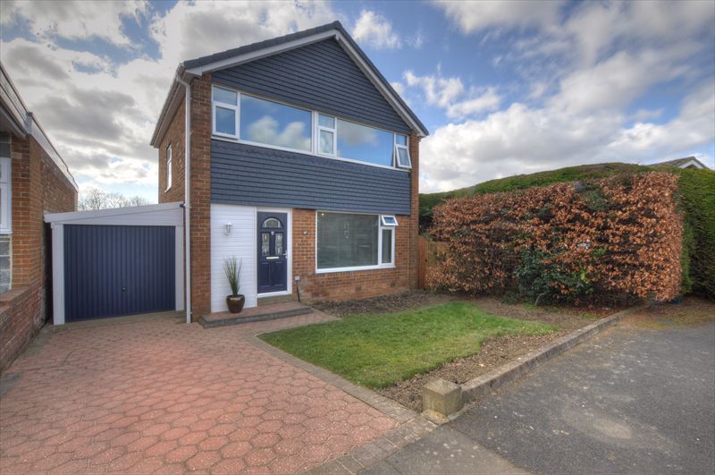 3 bed detached house for sale in Beckside Gardens, Chapel House