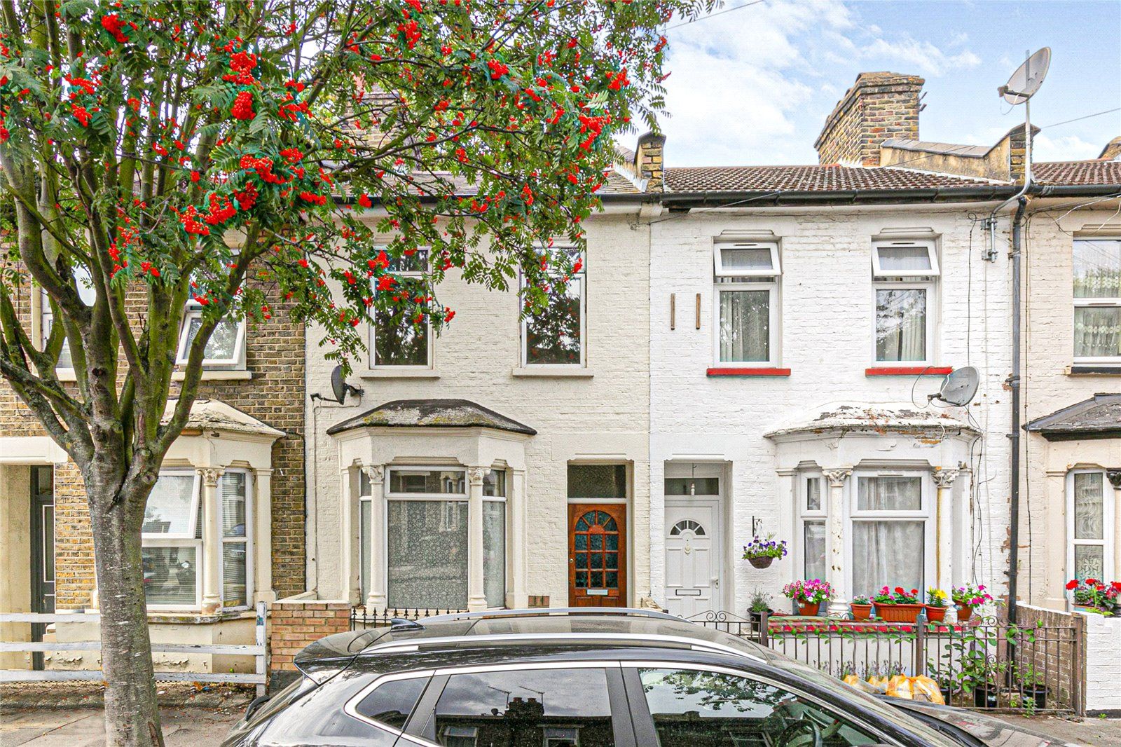 3 bed detached house to rent in Glenavon Road, London E15 Zoopla