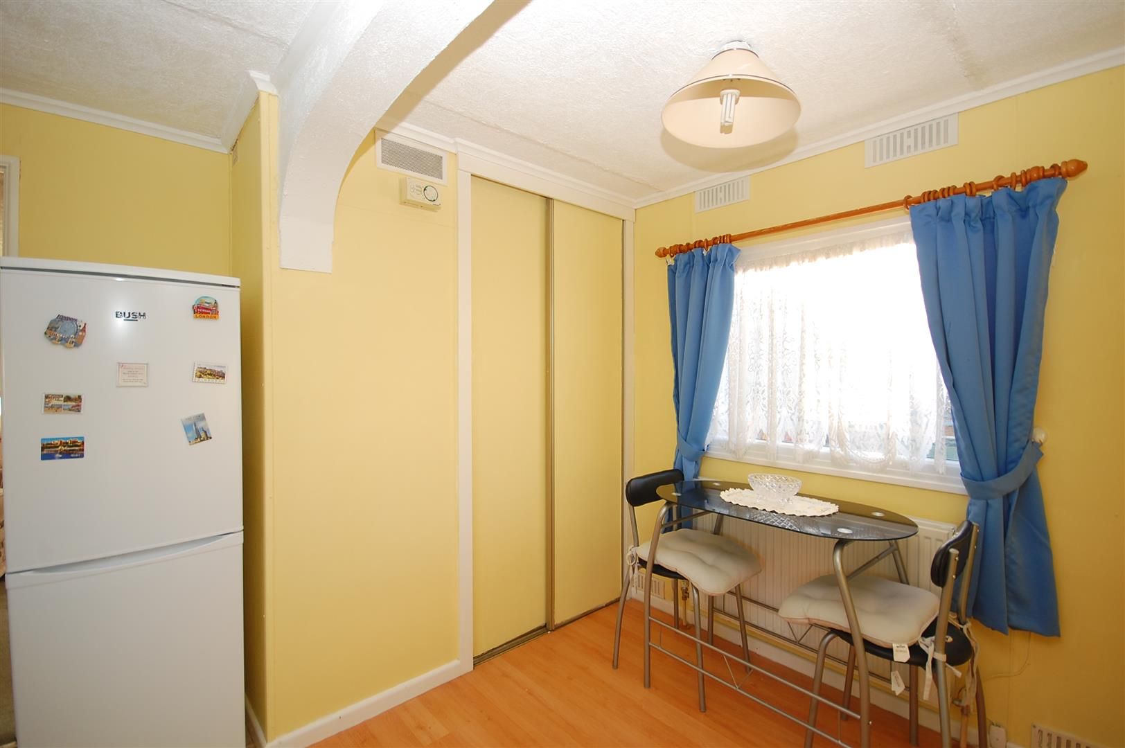 2 bed mobile/park home for sale in Cliff Top Park, Garforth, Leeds LS25