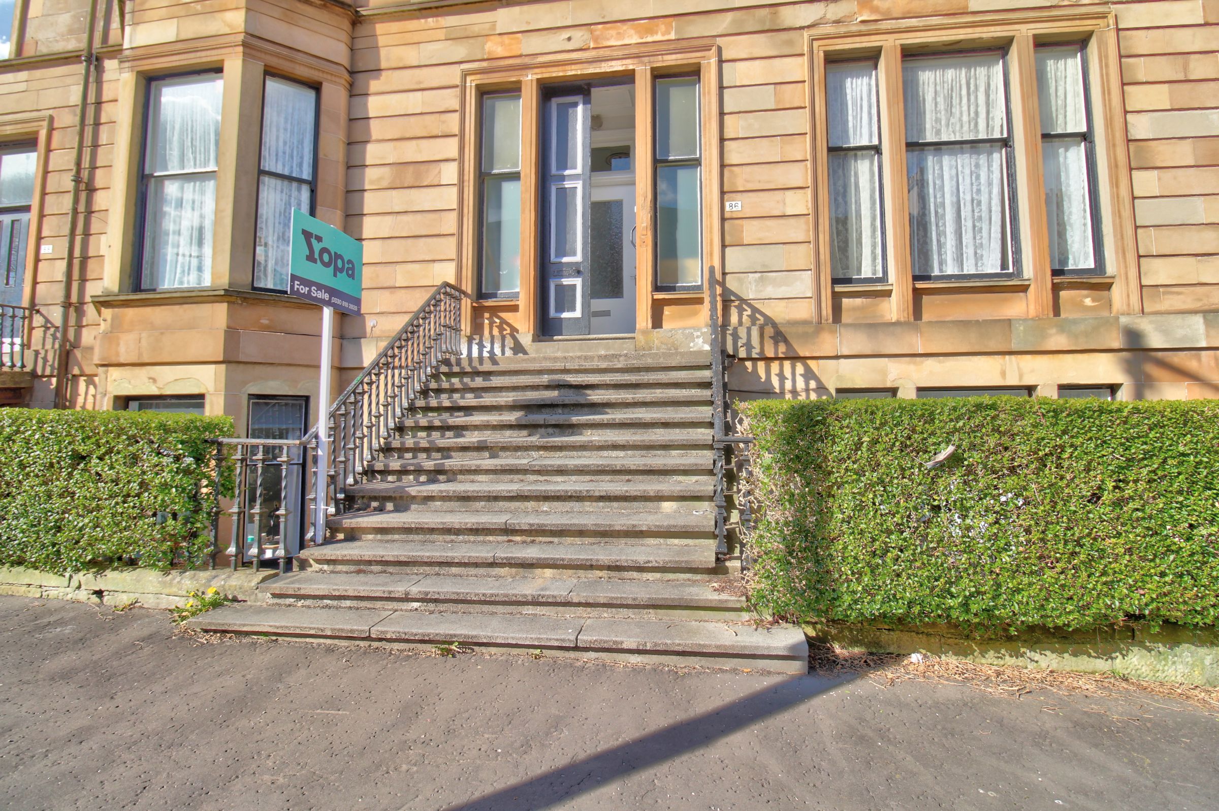 Leslie Street, Glasgow G41  